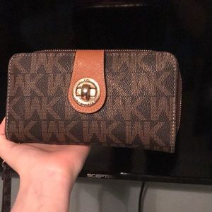 Wendy keen wallet